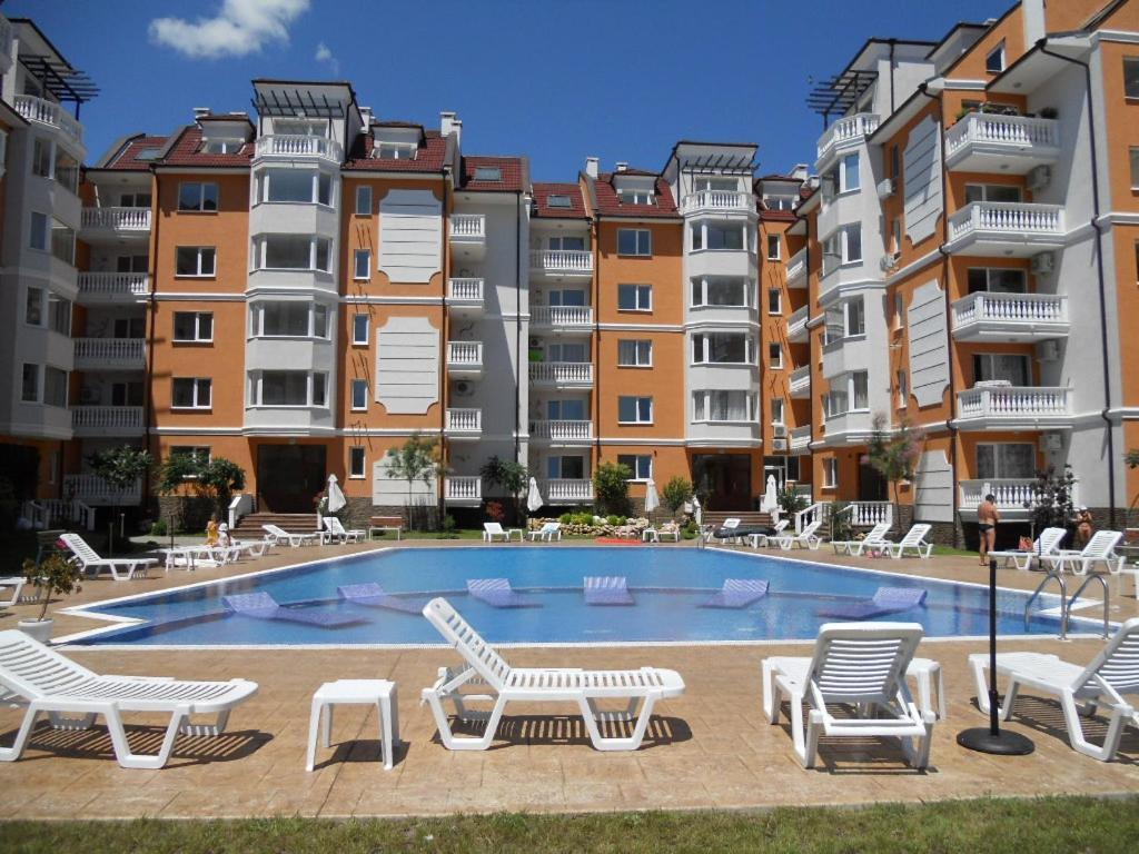 Апартаменты Sea Diamond D14 Солнечный берег Экстерьер фото